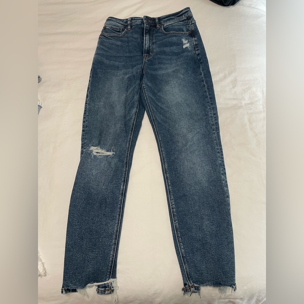 Brand new American Eagle Straight Jeans Size 6